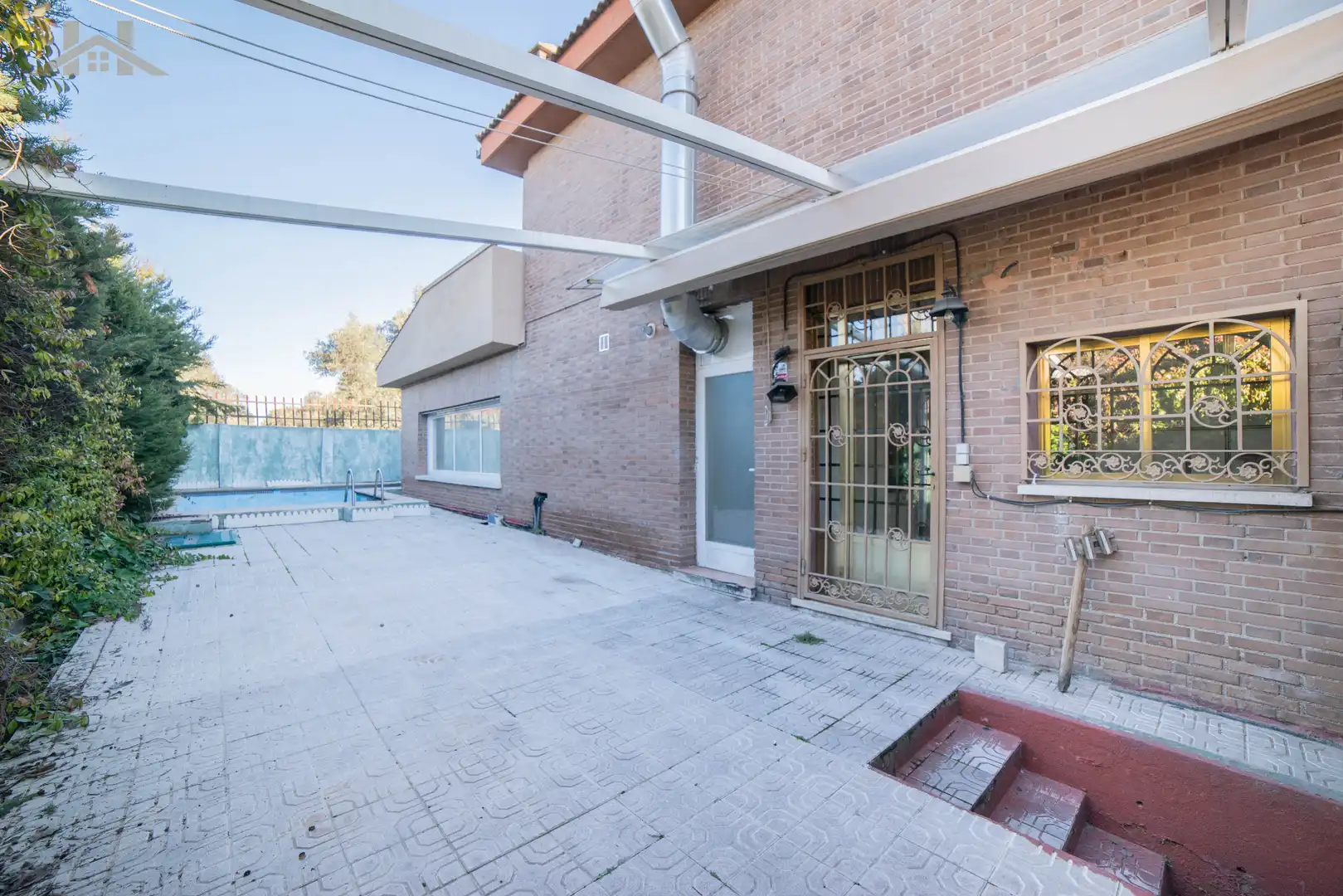 Vista exterior de Casa o chalet en venta en Rivas-Vaciamadrid con Jardín privado, Trastero y Piscina