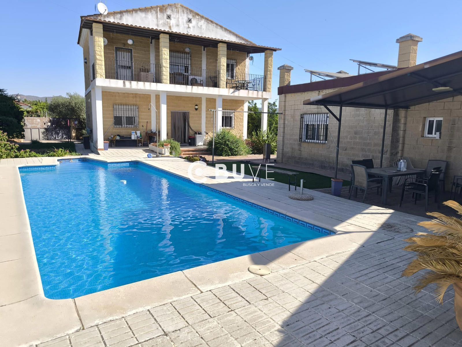 Piscina de Casa o xalet en venda en  Córdoba Capital amb Traster, Piscina i Moblat