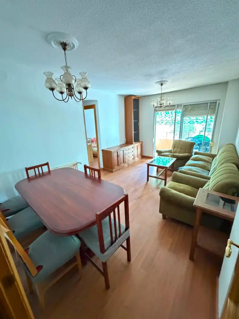 Living room of Flat for sale in Móstoles  with Heating, Terrace and Furnished