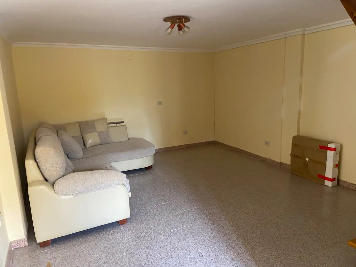 Casa adosada en venta en Vigo  con Parquet