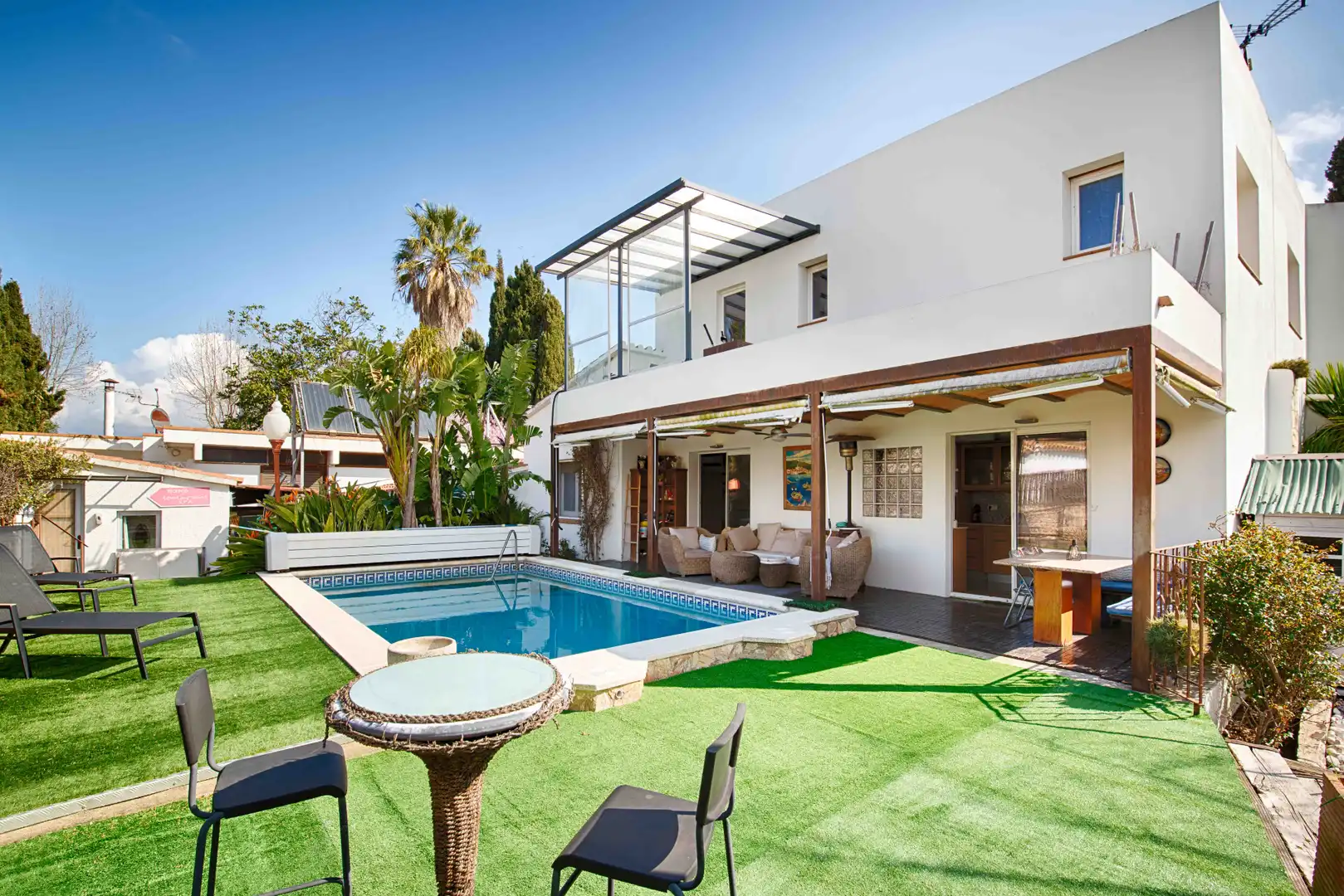 Casa con terraza en venta en Carrer Carmençó