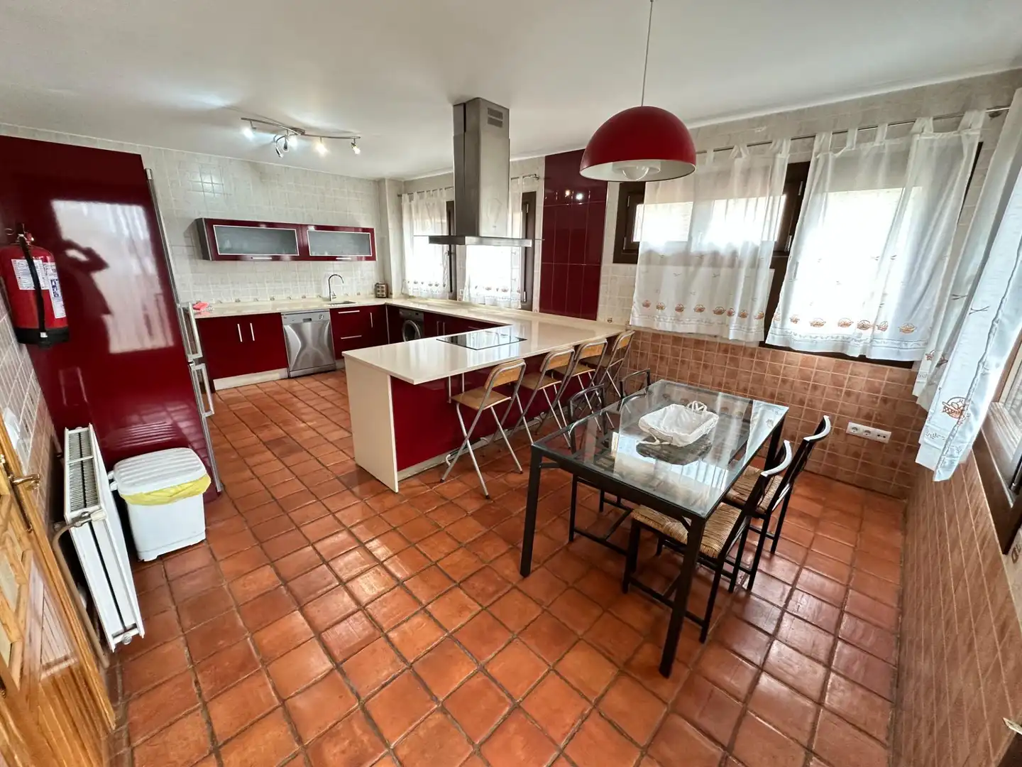 Cocina de Casa o chalet en venta en Villalba de la Sierra con Aire acondicionado, Calefacción y Terraza