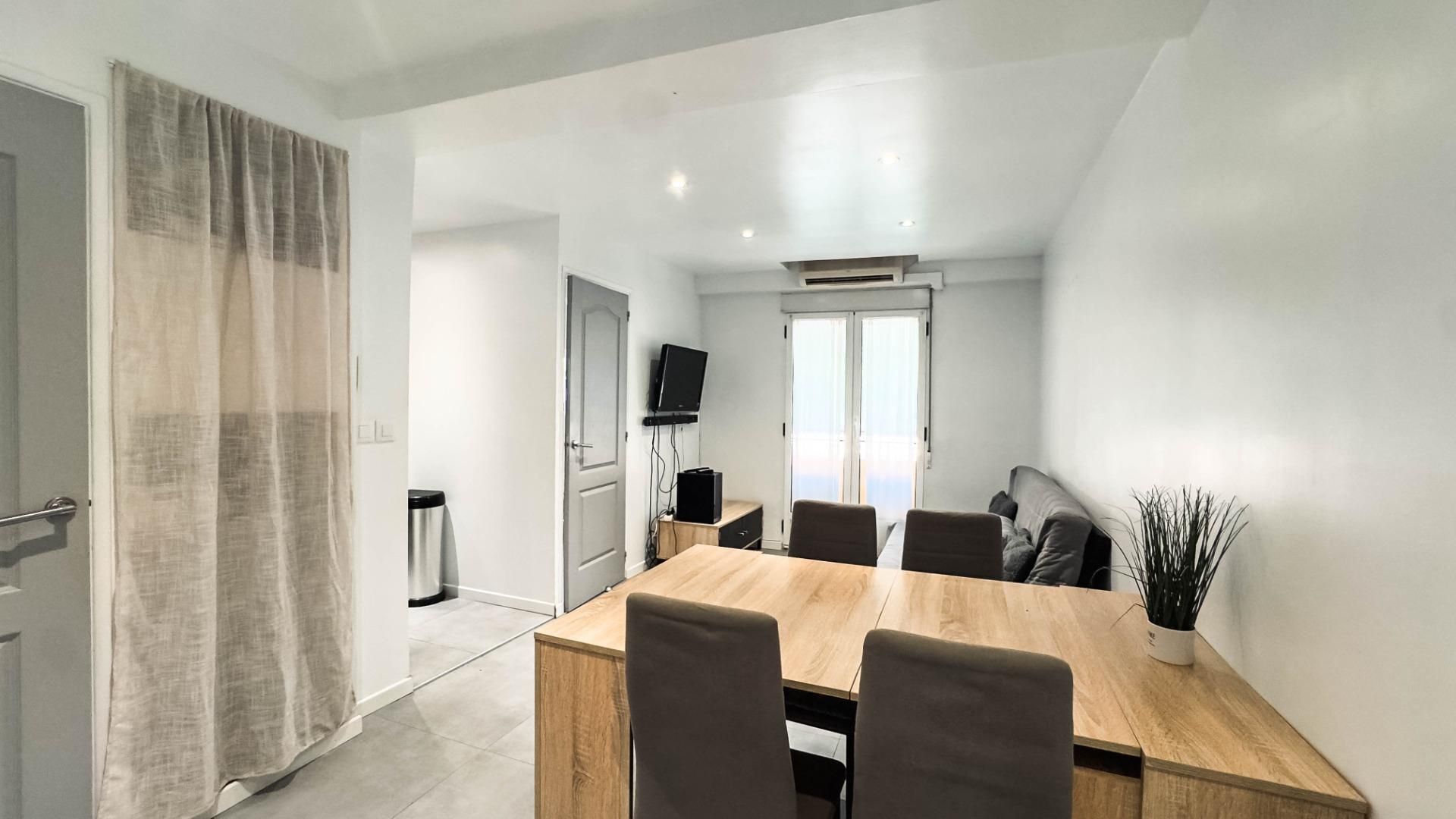 Living room of Apartment for sale in Alicante / Alacant  with Air Conditioner and Balcony