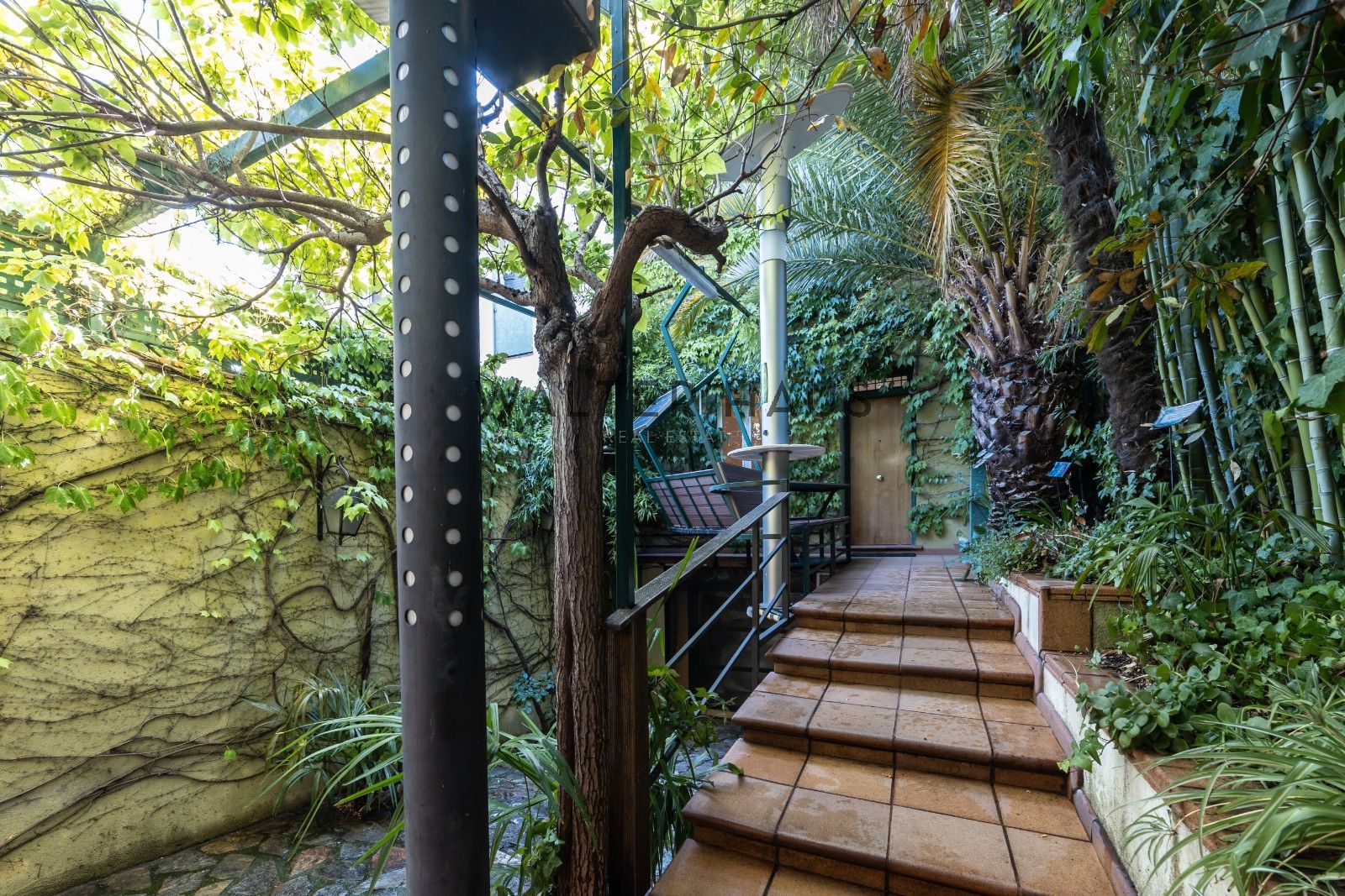 Garden of House or chalet for sale in  Madrid Capital  with Air Conditioner, Heating and Private garden