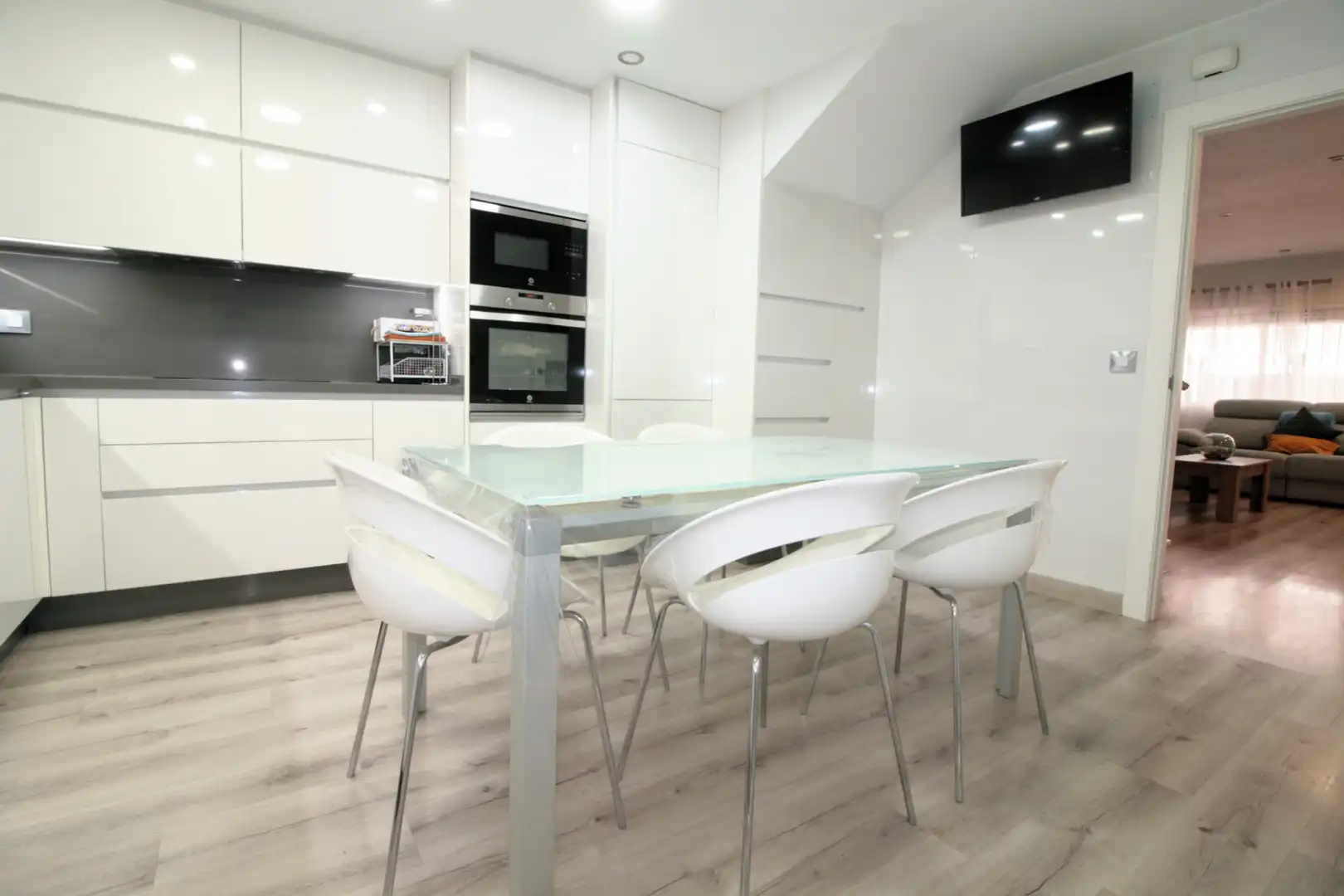 Cocina de Casa adosada en venta en Pilar de la Horadada con Aire acondicionado, Jardín privado y Terraza
