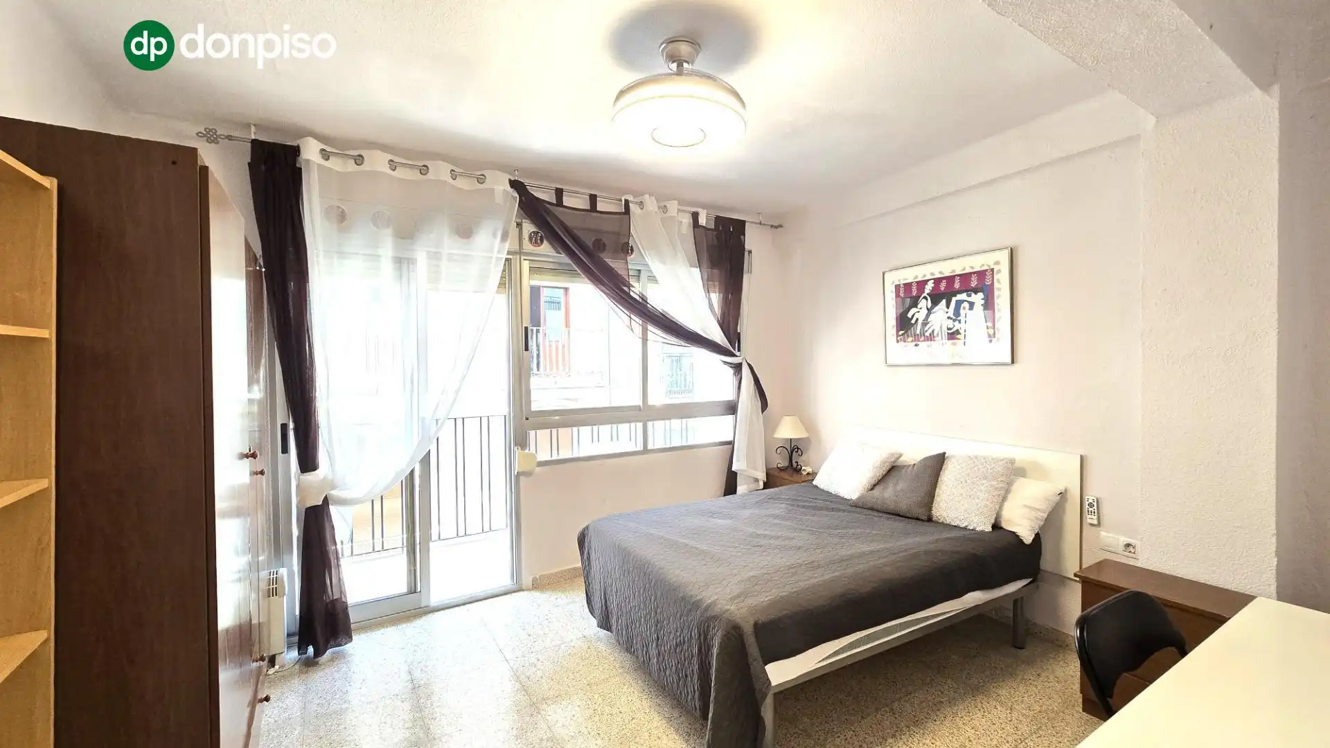 Schlafzimmer von Wohnung zur Miete in Centro