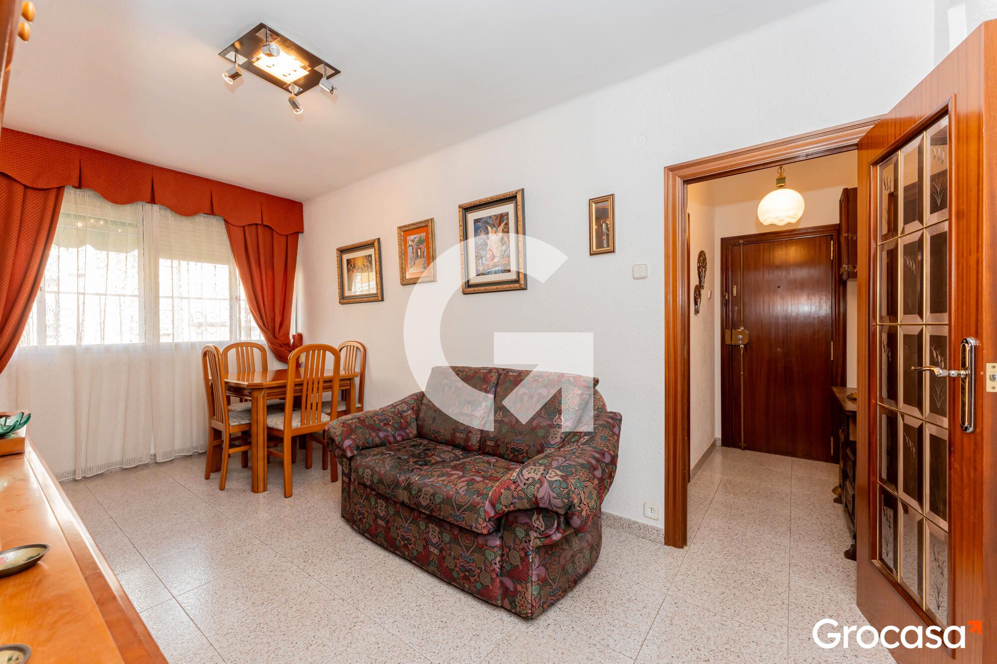 Living room of Flat for sale in Cornellà de Llobregat  with Furnished, Oven and Washing machine