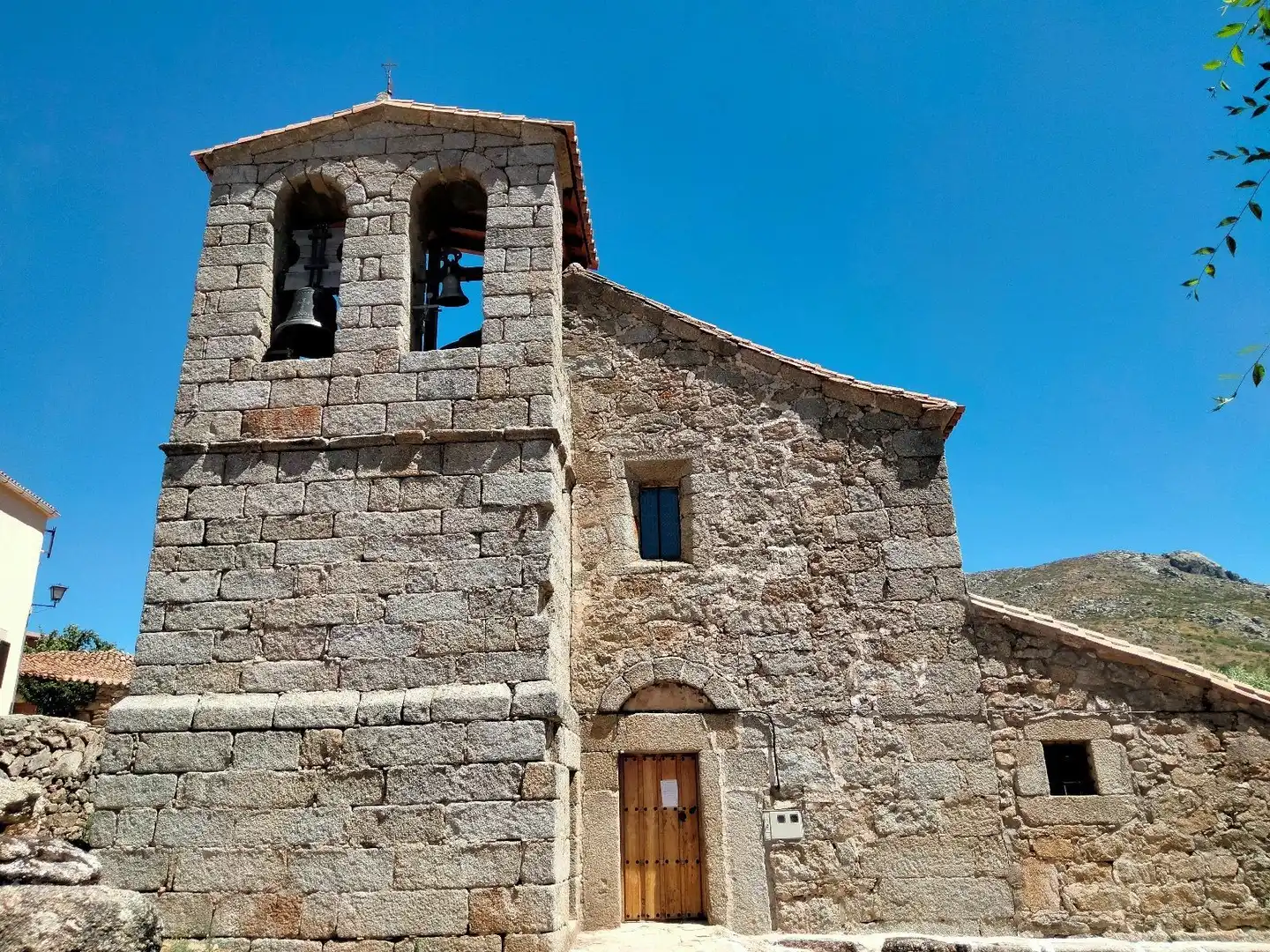 Vista exterior de Casa adosada en venta en Navacepedilla de Corneja con Calefacción y Trastero