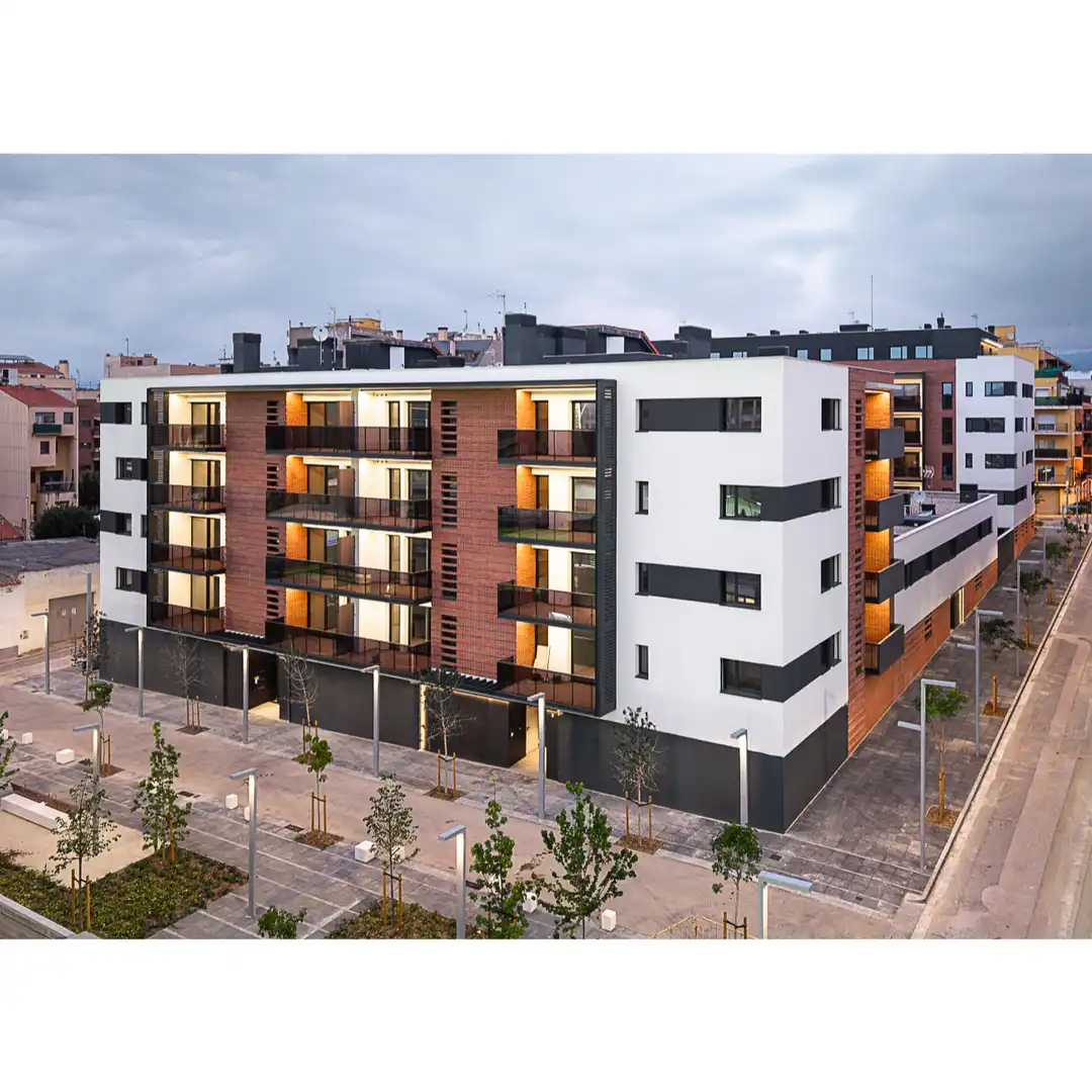 Vista exterior de Planta baja en venta en Granollers con Aire acondicionado, Calefacción y Jardín privado