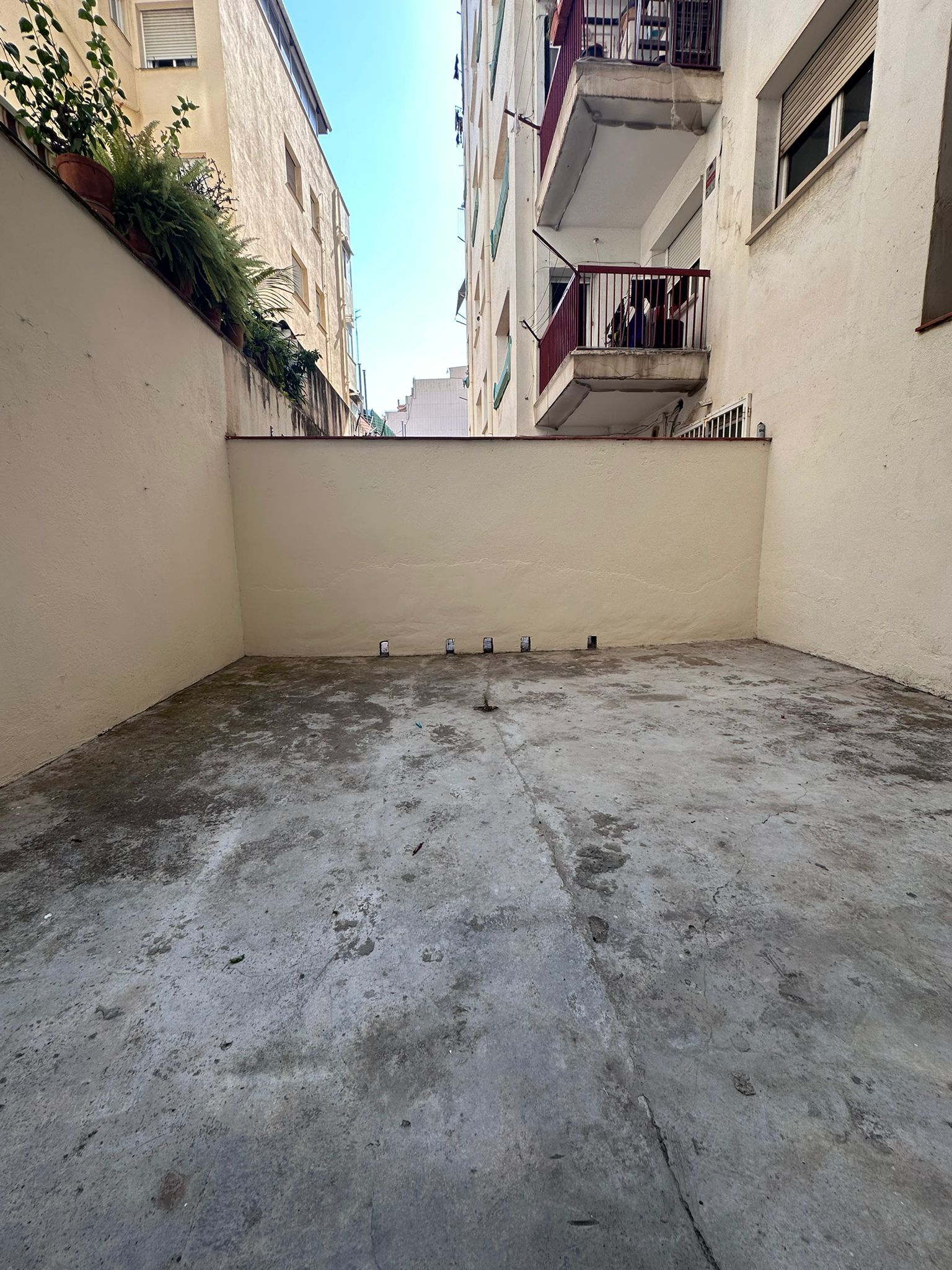 Terrassa de Local en venda en L'Hospitalet de Llobregat