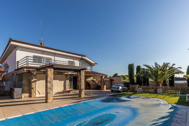 Casa-chalet en Venta en Mejorada del Campo