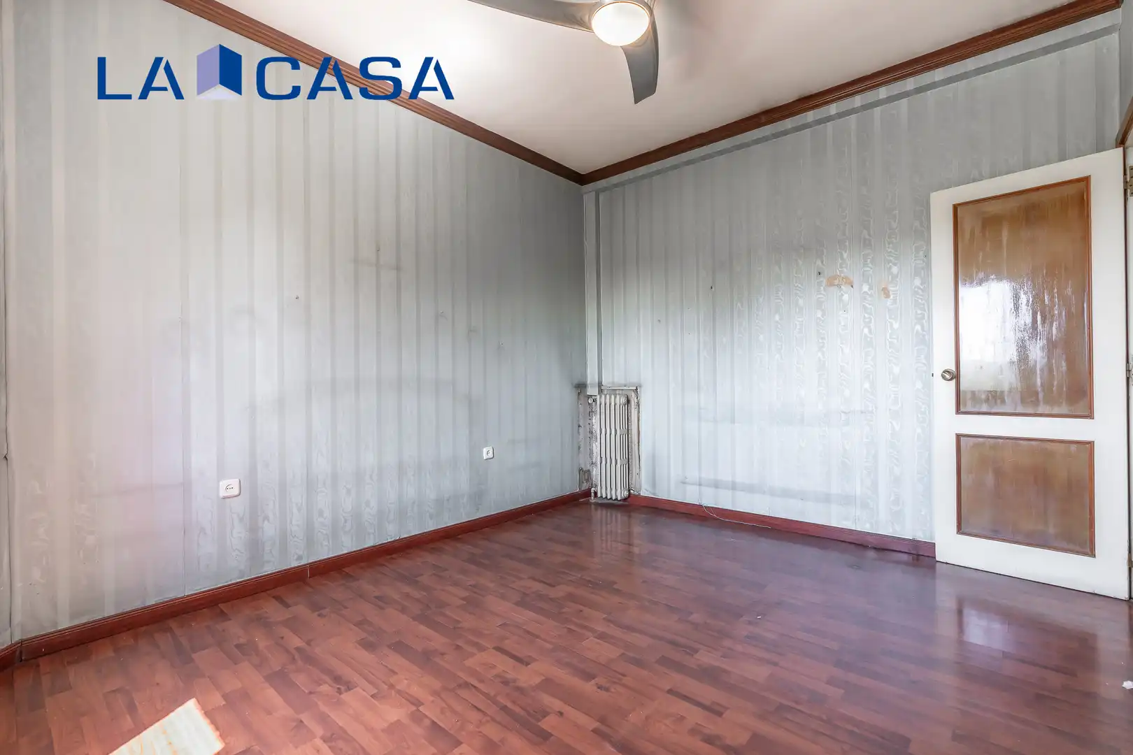 Piso en venta en Madrid con Calefacción, Terraza y Trastero