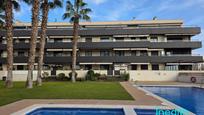 Exterior view of Flat for sale in Vilanova i la Geltrú  with Air Conditioner, Heating and Private garden