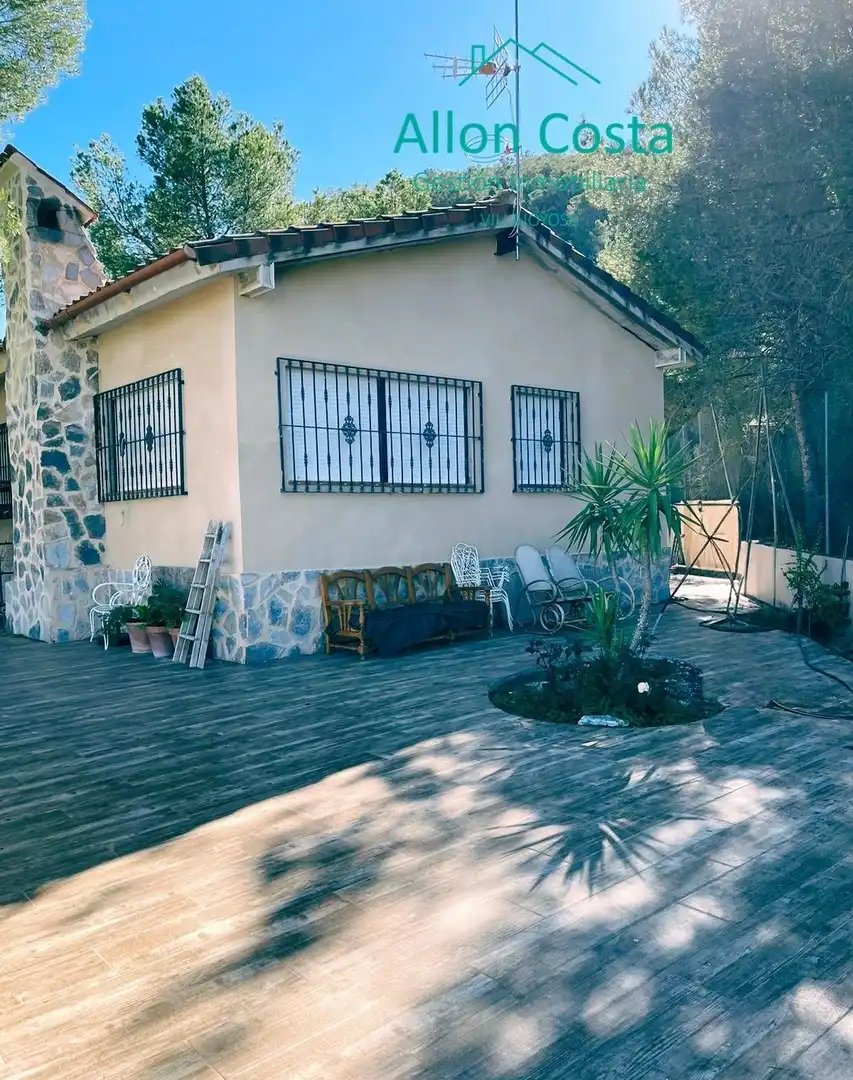 House with pool for sale in Relleu, imagen 7