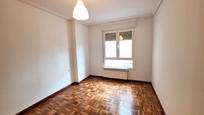 Bedroom of Flat for sale in Vitoria - Gasteiz  with Balcony