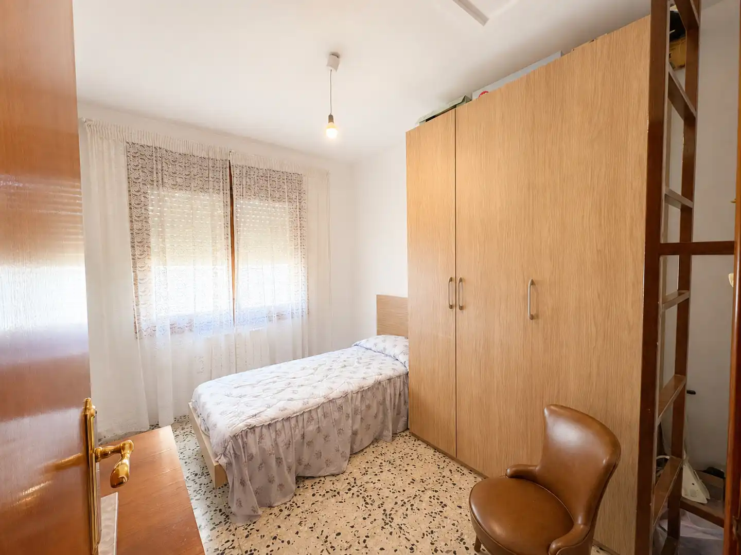Dormitori de Casa o xalet en venda en Llinars del Vallès amb Calefacció, Jardí privat i Moblat