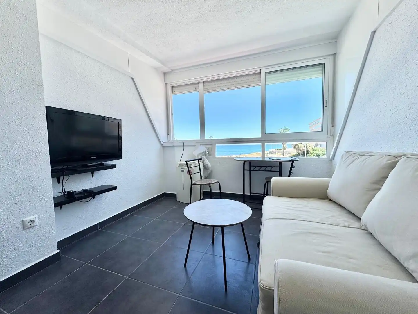Wohnzimmer von Wohnung zur Miete in Torrevieja mit Möbliert, Waschmaschine und Mikrowelle