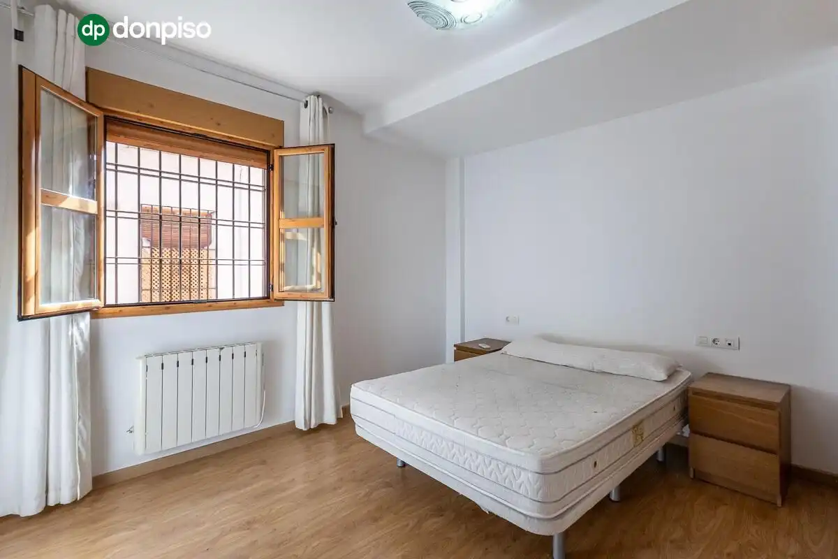 Dormitori de Dúplex en venda en Granada amb Aire condicionat i Calefacció