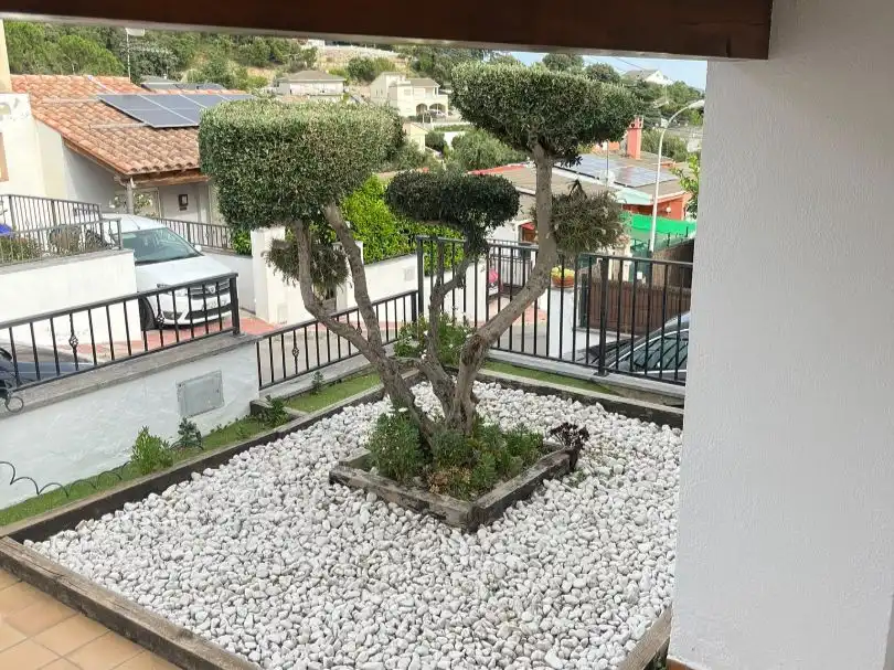 Terraced house with garden for sale in Carrer Sauquer 12, imagen 5