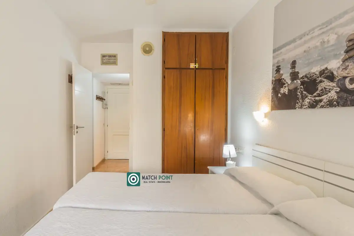 Habitación de Apartamento de alquiler en Almuñécar con Amueblado
