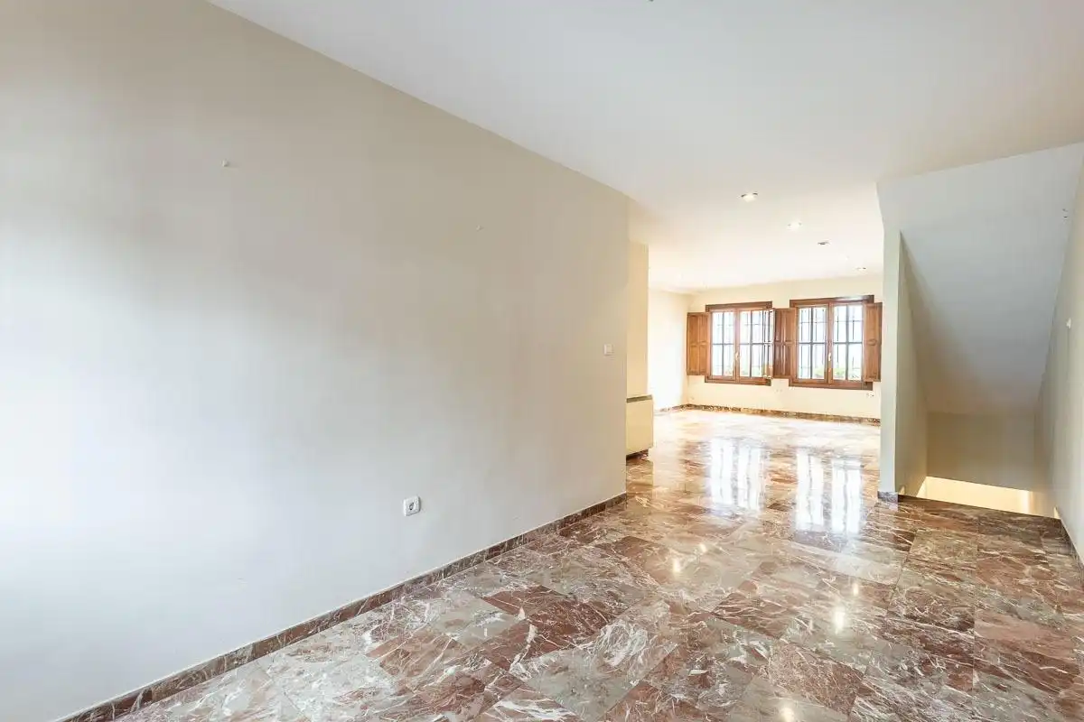 Reihenhaus zur Miete in Callejón Aynadamar 5, imagen 7