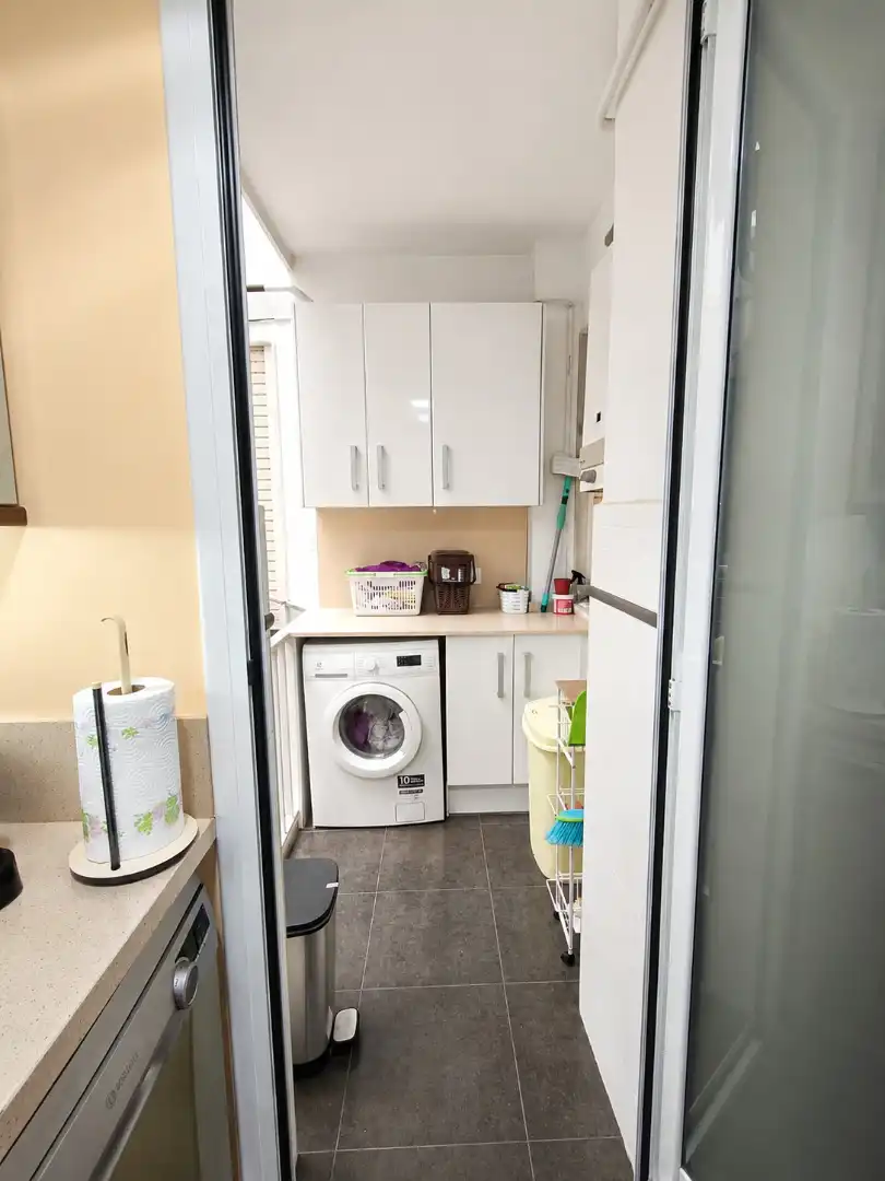 Cuina de Pis en venda en Barcelona amb Aire condicionat, Calefacció i Forn