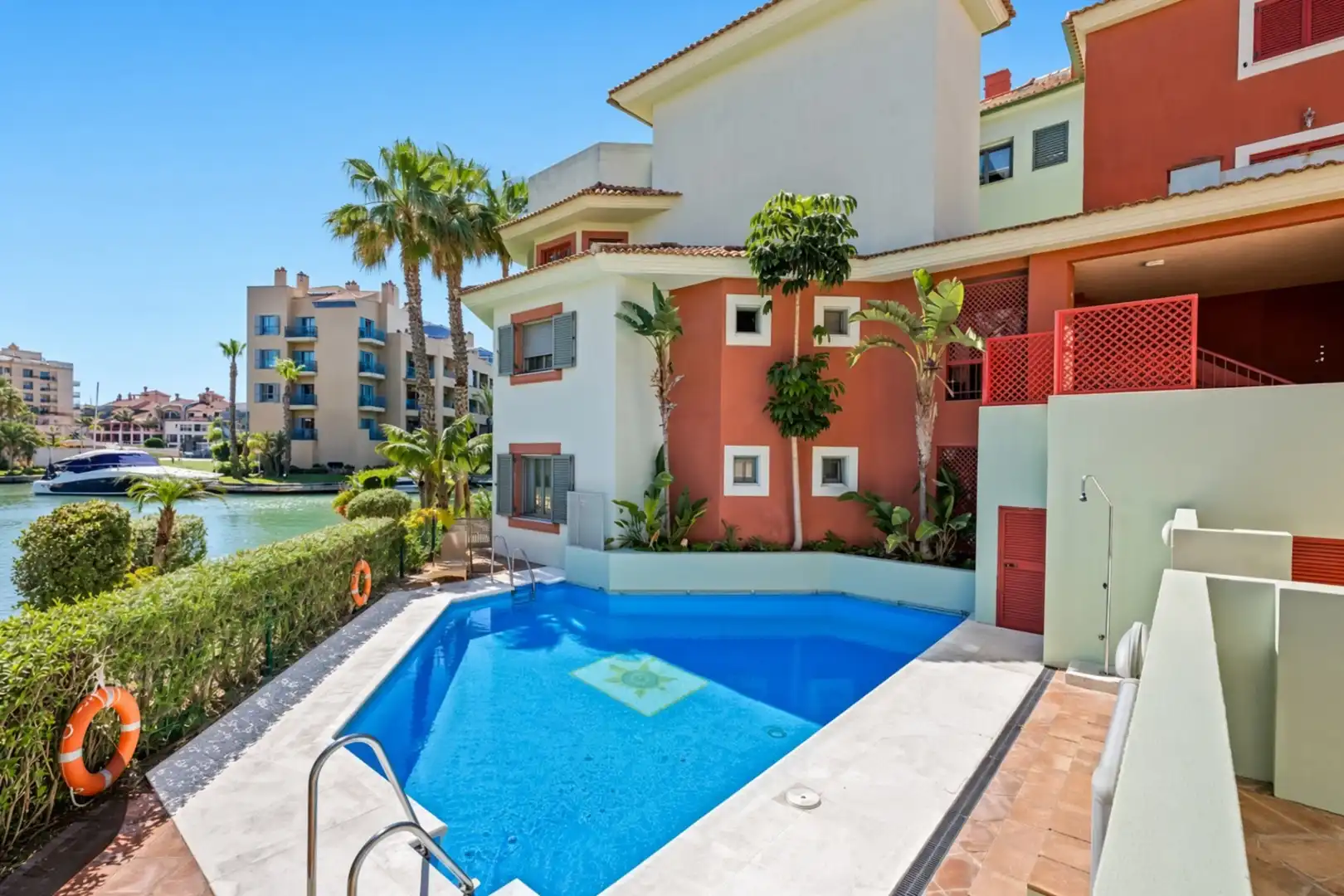 Apartment with terrace for sale in Puerto de Sotogrande - La Marina, imagen 10