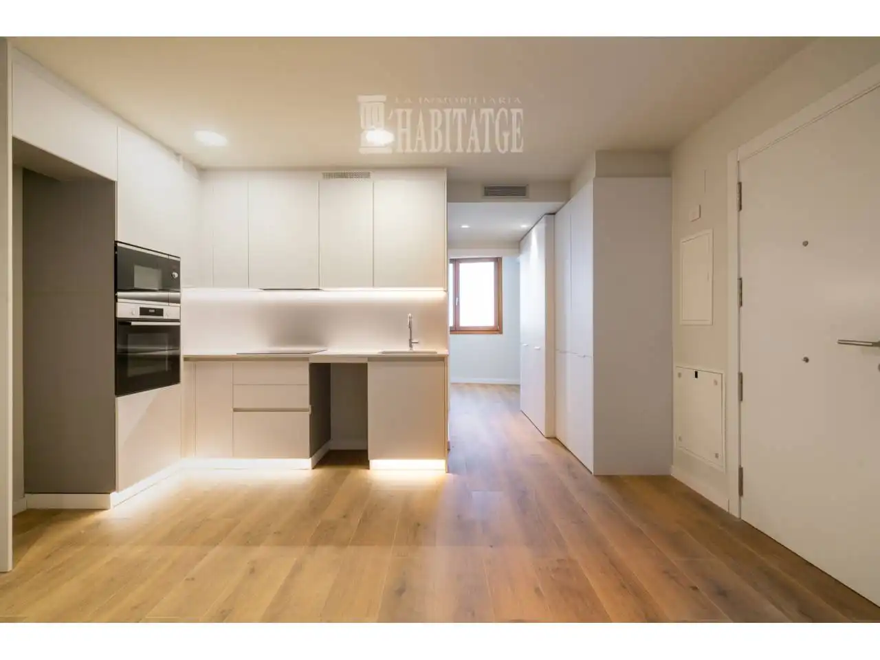 Kitchen of Flat for sale in Vic  with Heating