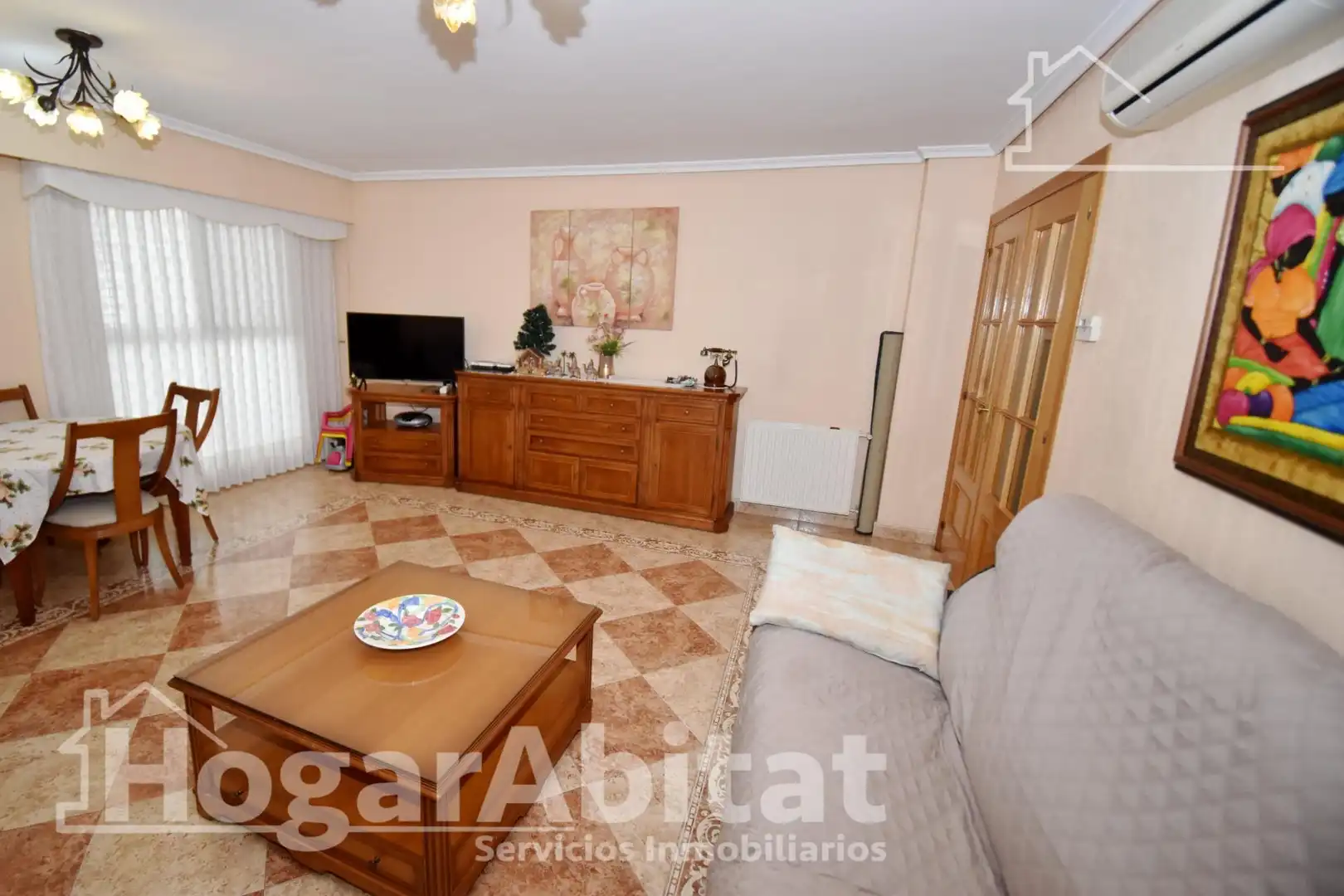 Sala d'estar de Casa adosada en venda en Vila-real amb Aire condicionat, Calefacció i Terrassa