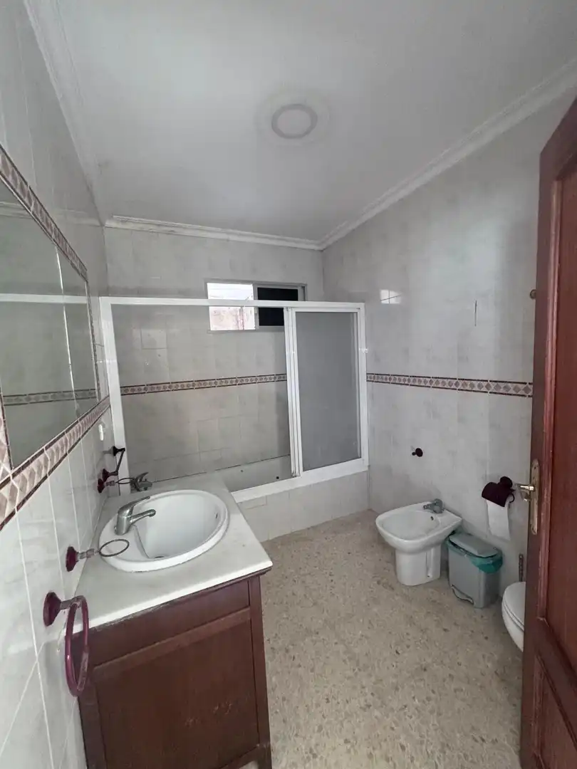 Baño de Finca rústica en venta en Utrera