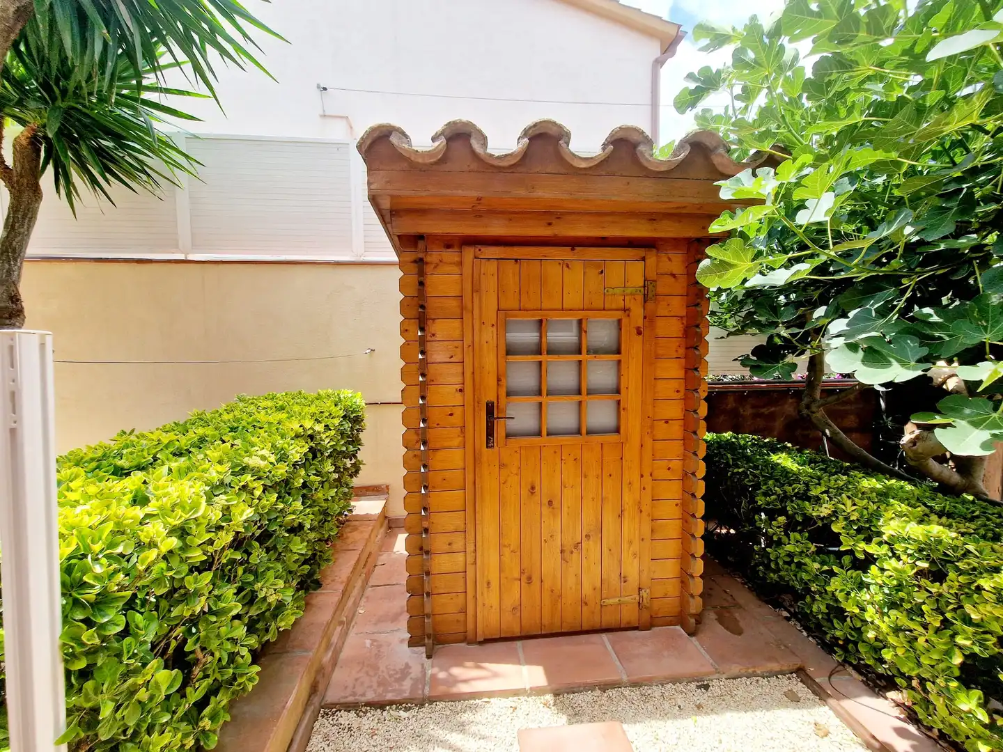 Jardí de Casa o xalet en venda en Sant Boi de Llobregat amb Aire condicionat, Calefacció i Moblat