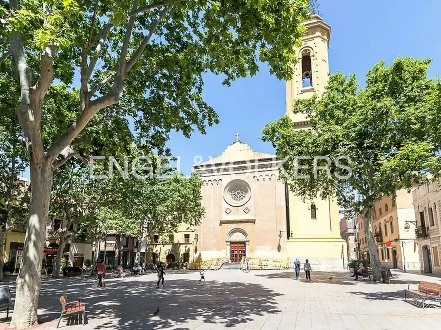 Vista exterior de Casa o xalet en venda en Barcelona amb Aire condicionat, Calefacció i Terrassa