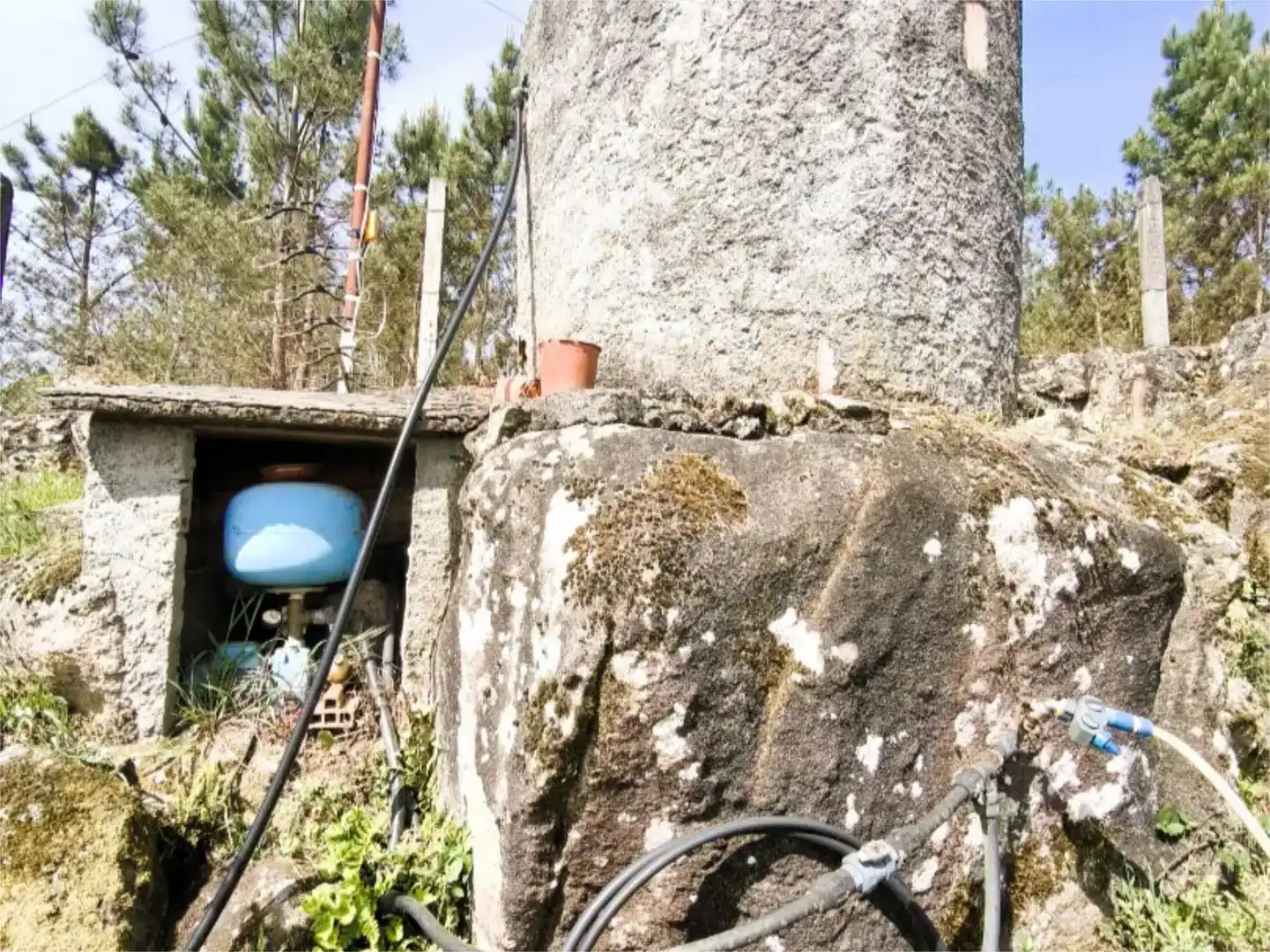 Vista exterior de Casa o xalet en venda en Amoeiro amb Aire condicionat, Piscina i Balcó