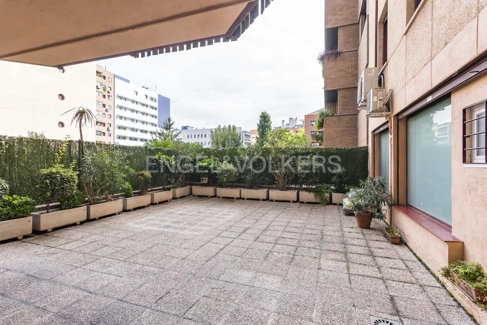 Terrassa de Pis de lloguer en Madrid amb Aire condicionat, Calefacció i Parquet