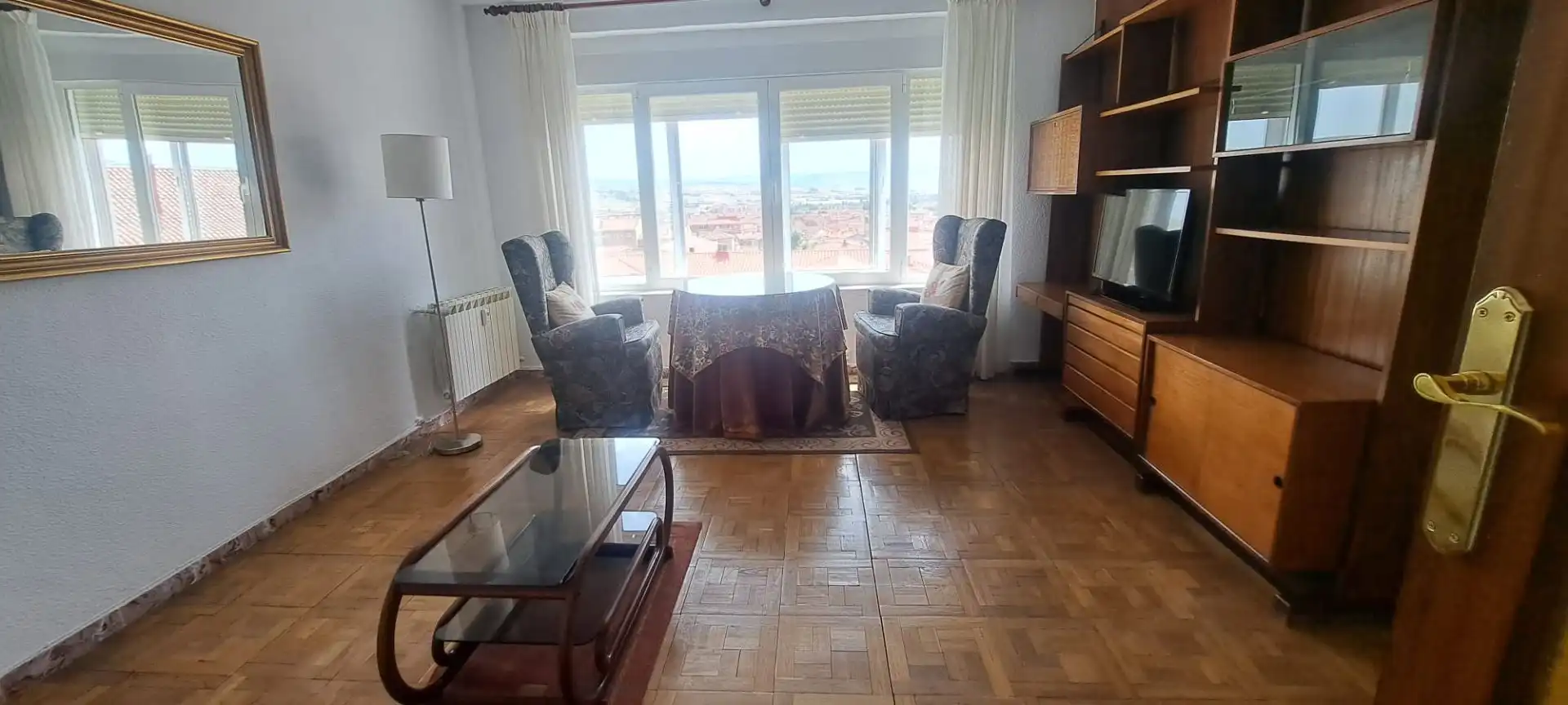 Piso de alquiler en DEAN CASTOR ROBLEDO, 8, Sur