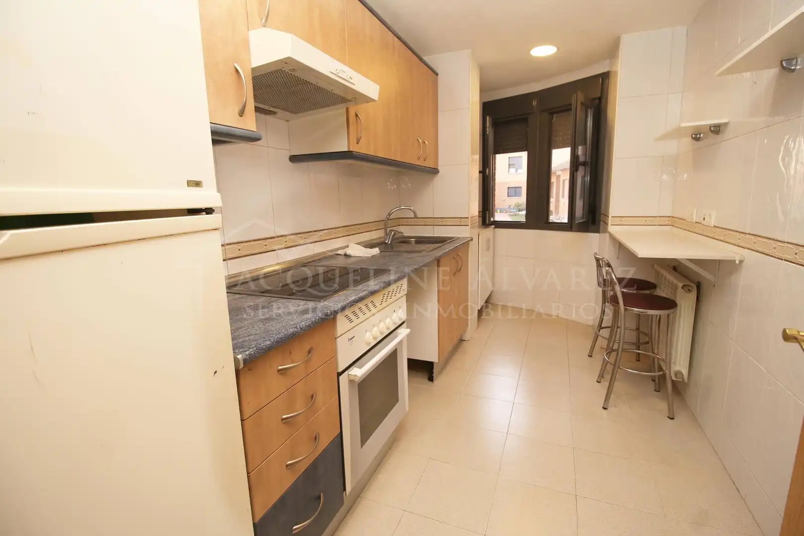 Cocina de Apartamento en venta en Ocaña con Calefacción, Parquet y Trastero