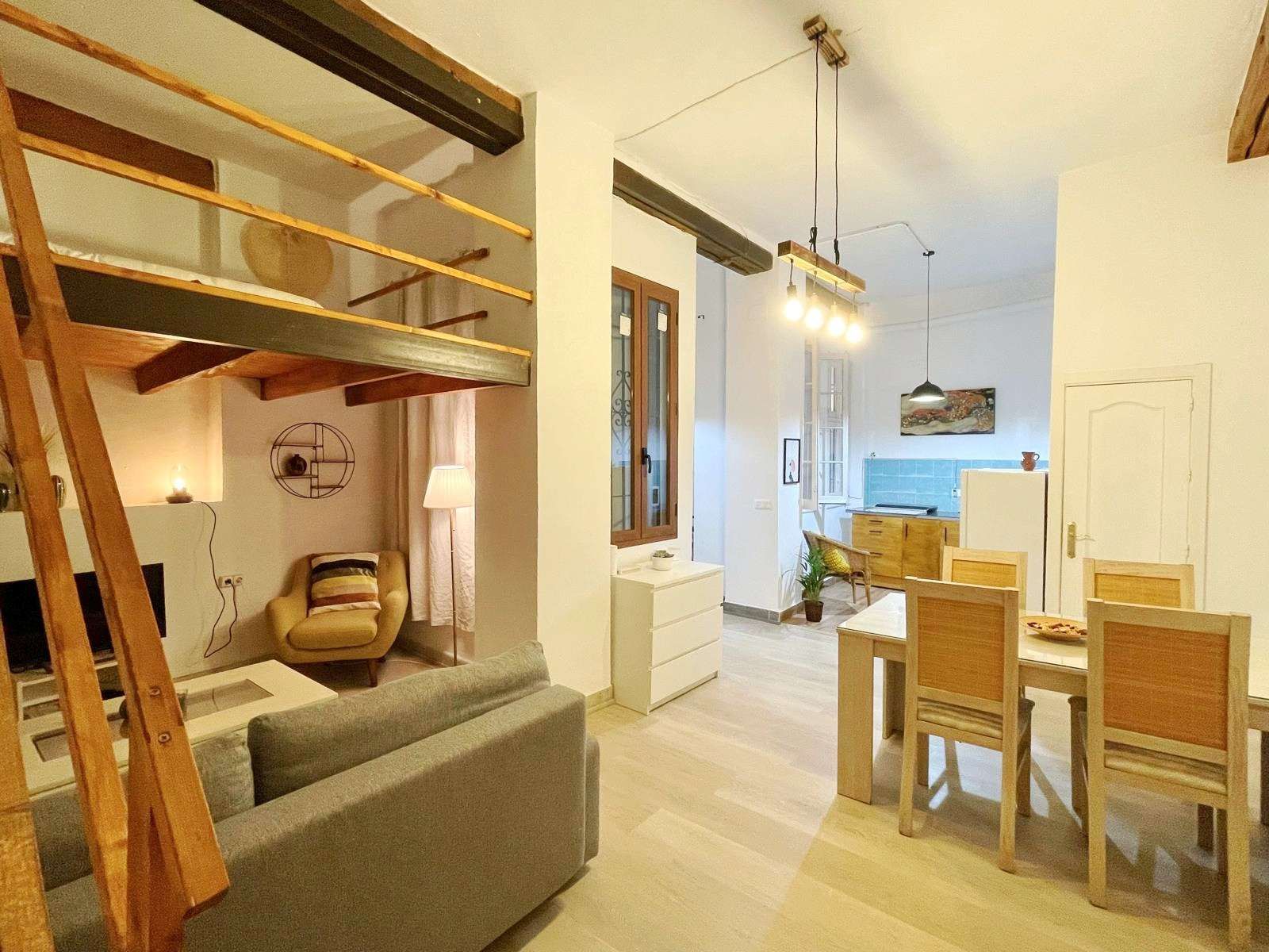 Living room of Study to share in Málaga Capital  with Air Conditioner, Heating and Terrace