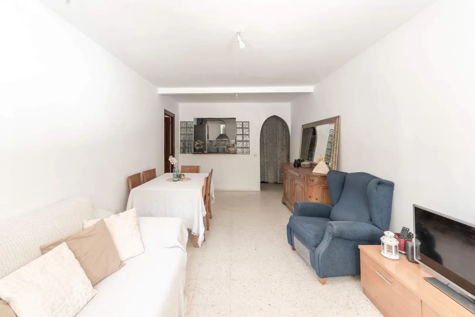 Sala de estar de Piso en venta en Fuengirola con Terraza, Amueblado y Balcón
