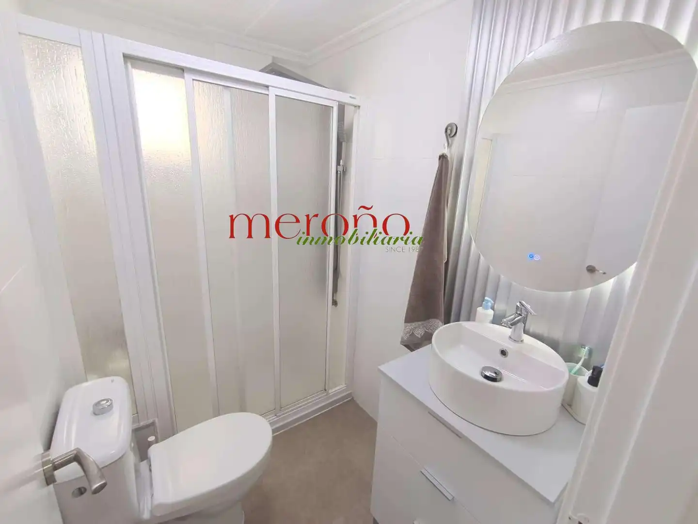 Baño de Piso en venta en Elche / Elx con Aire acondicionado y Balcón