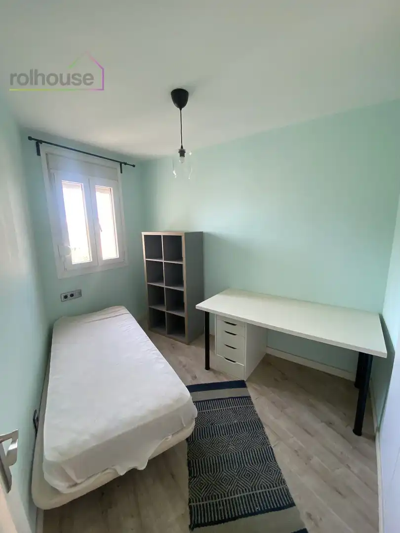 Habitación de Piso de alquiler en  Palma de Mallorca con Aire acondicionado, Parquet y Terraza