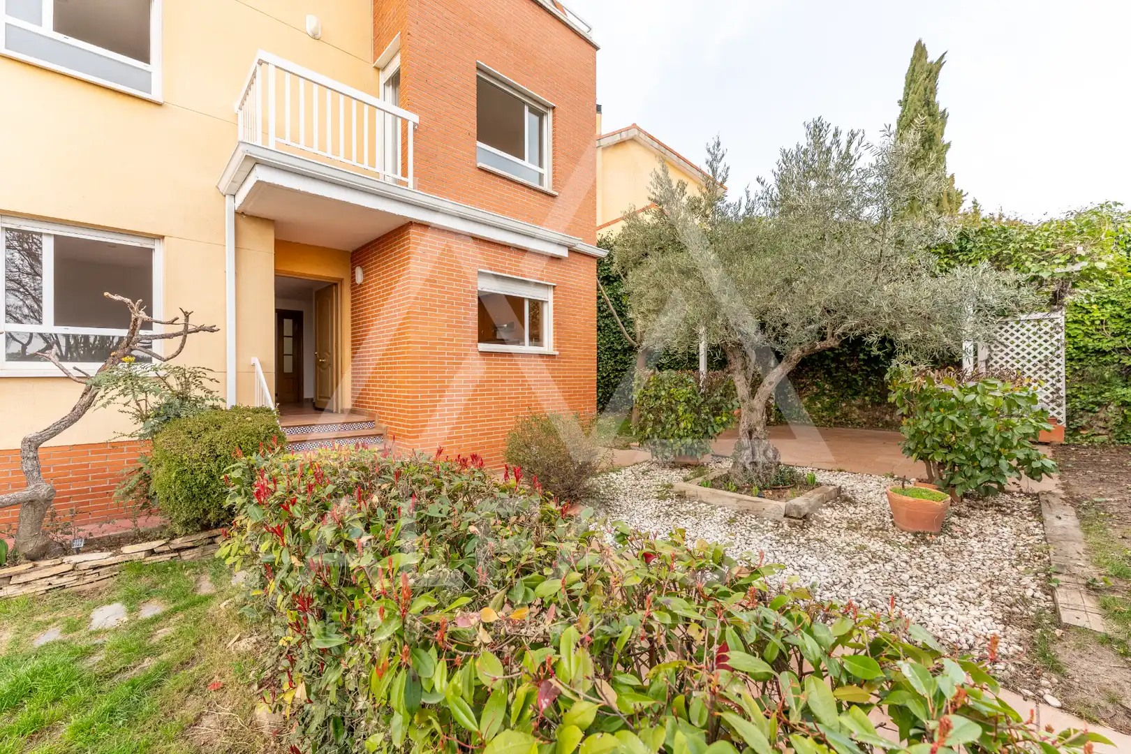 Vista exterior de Casa o chalet en venta en Venturada con Aire acondicionado, Calefacción y Jardín privado