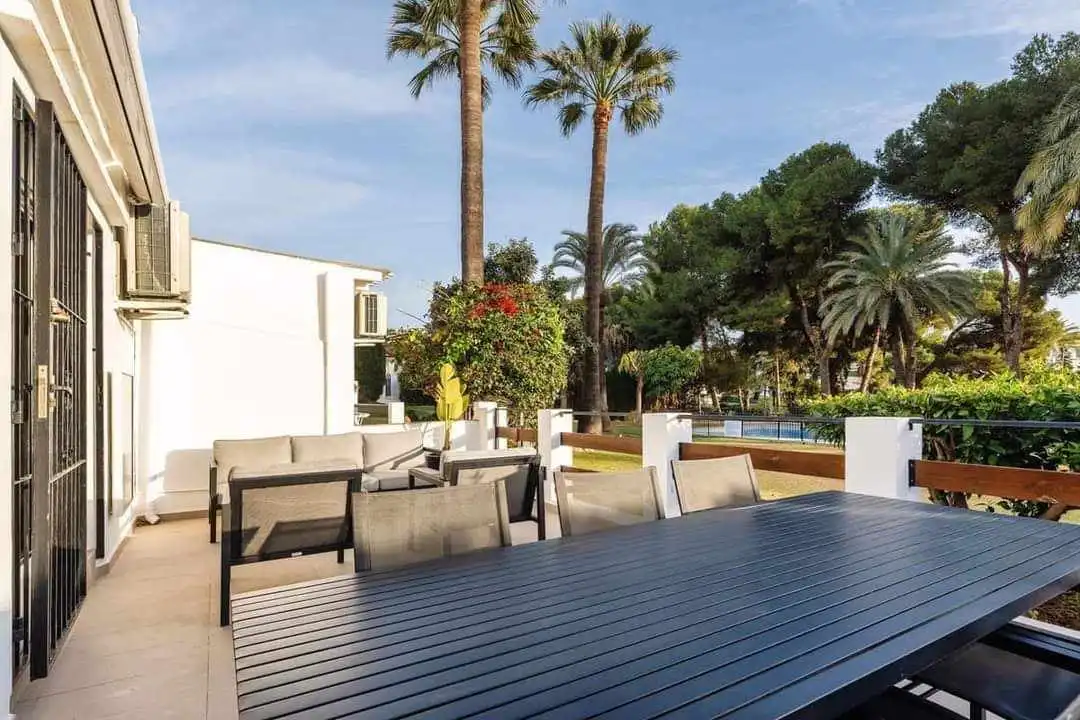 Home with pool for sale in Nueva Andalucía, imagen 17