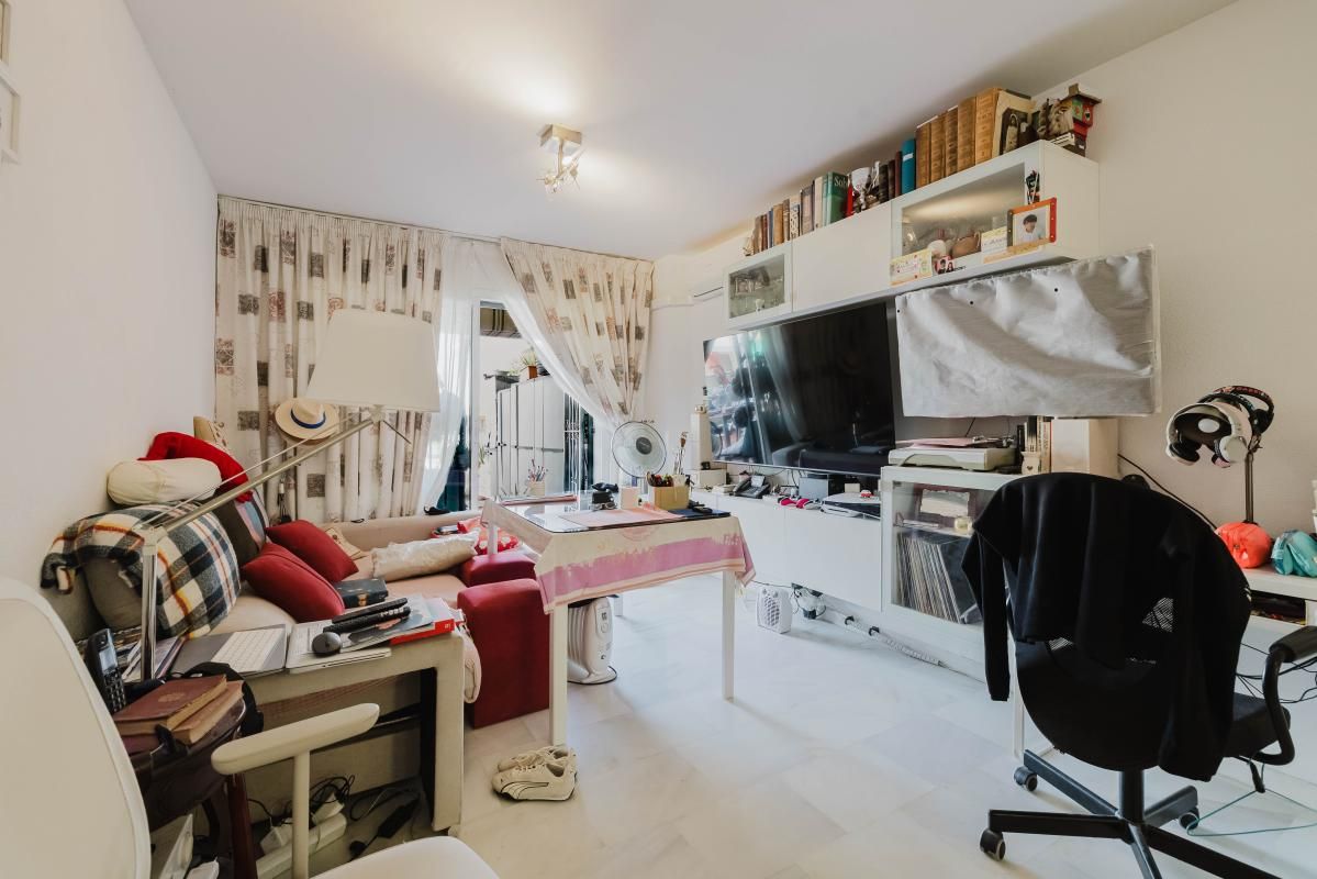 Planta baja en venta en C. Poseidon, Nueva Torrequebrada