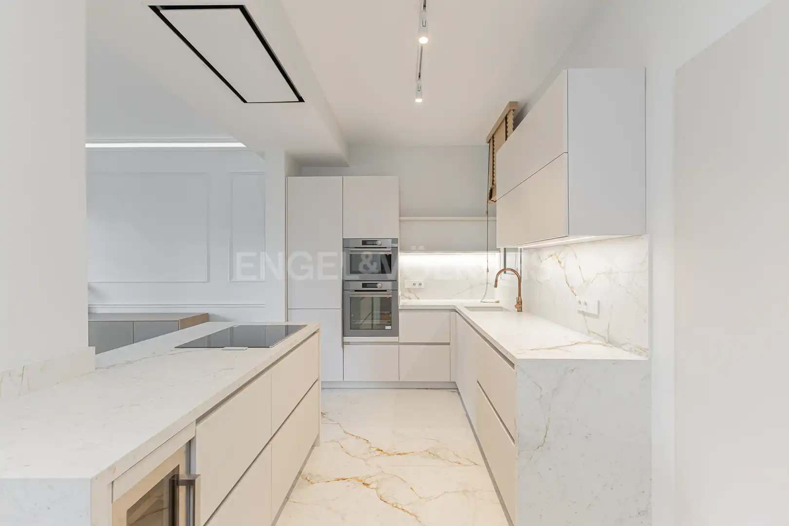 Kitchen of Flat for rent in Barcelona  with Air Conditioner, Heating and Parquet flooring