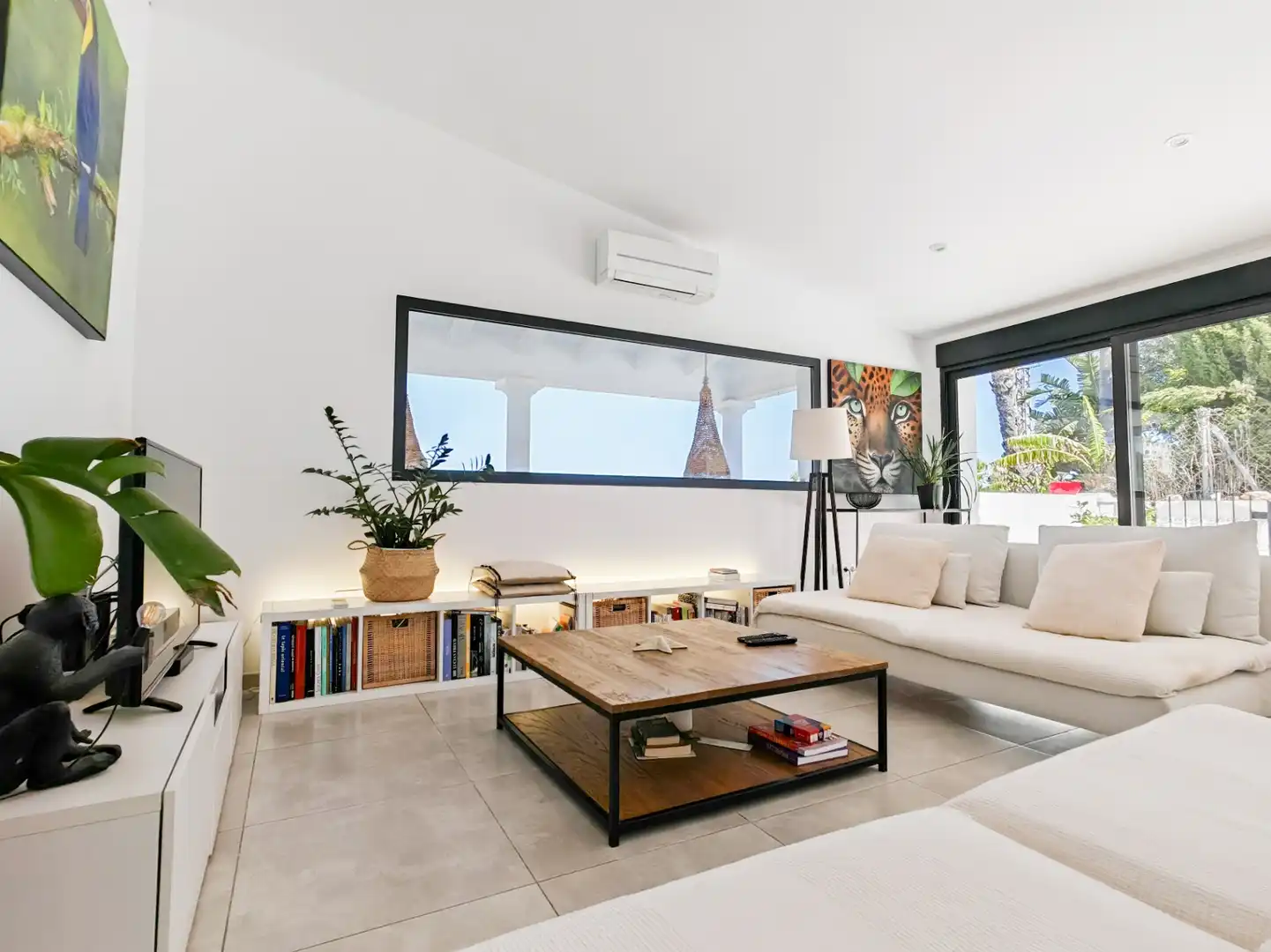 Living room of Houses for sale in Dénia  with Air Conditioner, Private garden and Terrace