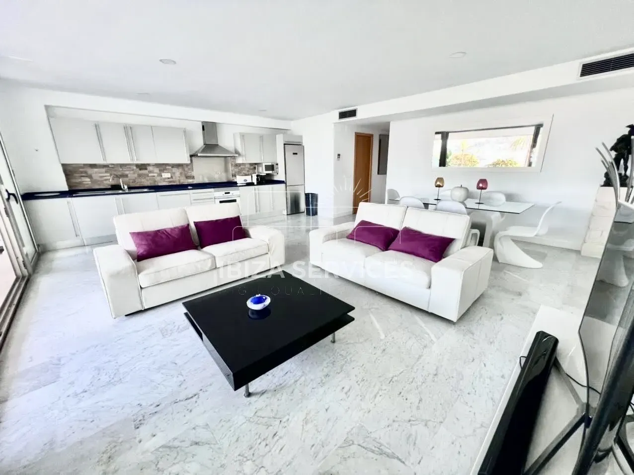 Living room of Flat for sale in Eivissa  with Air Conditioner, Private garden and Swimming Pool