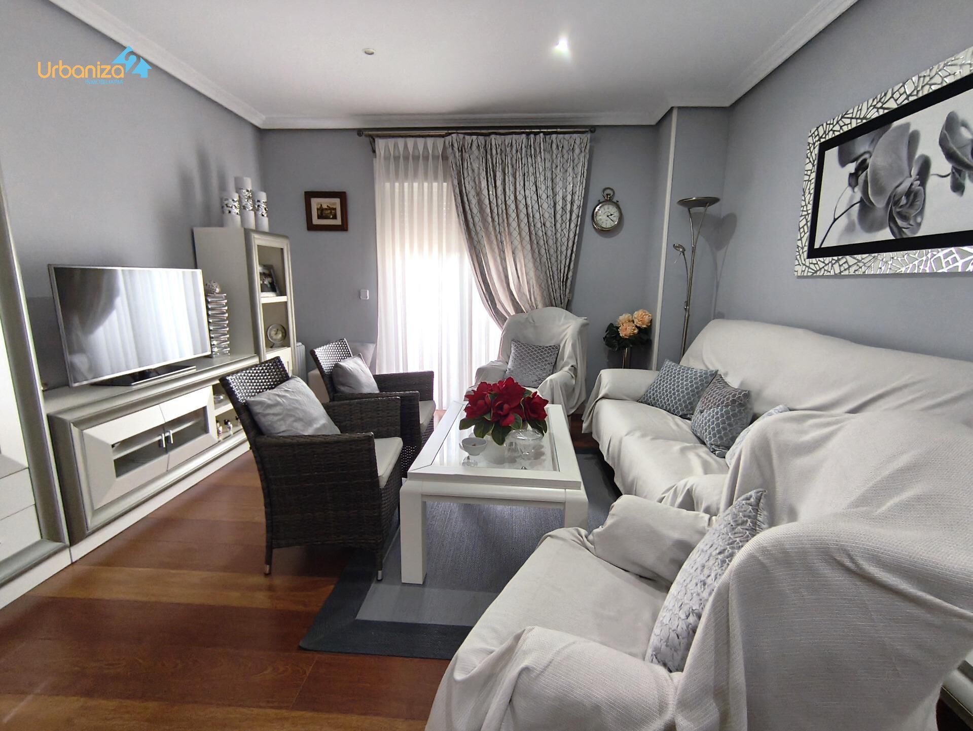 Sala d'estar de Apartament en venda en Badajoz Capital amb Aire condicionat, Calefacció i Terrassa