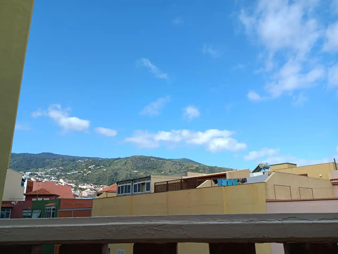 Vista exterior de Casa o xalet en venda en Icod de los Vinos amb Terrassa i Balcó