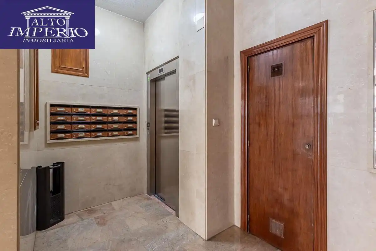 Piso con ascensor en venta en Calle MARQUES DE MONDEJAR, imagen 19