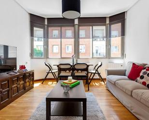 Living room of Flat for sale in  Madrid Capital